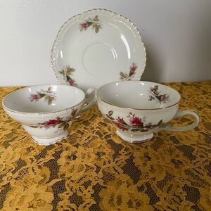 Vintage Royal Rose Fine China Floral Porcelain 3- Piece Teacup and Saucer Set